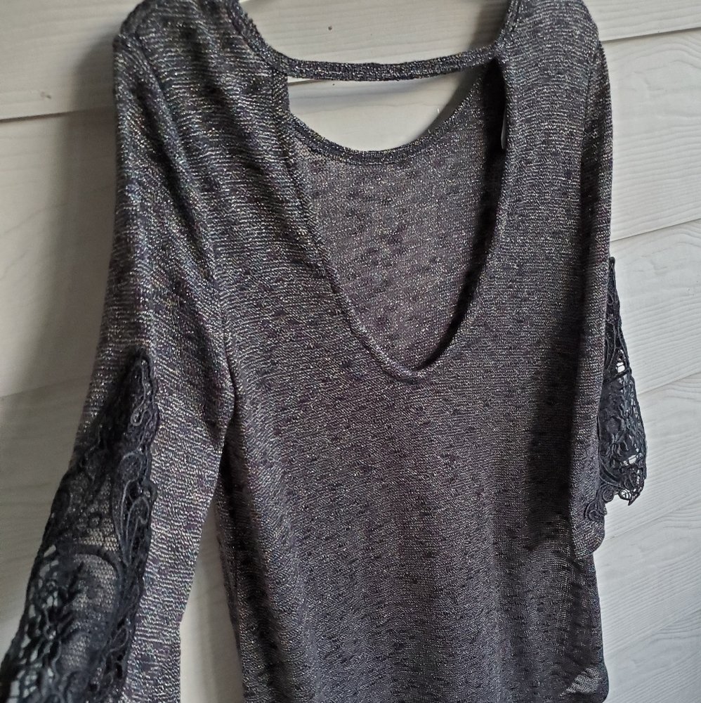 Buckle 3/4 Lace-sleeve Scoop Neck V-back Shimmery Rainbow Metallic Thread Tunic - Picture 14 of 16